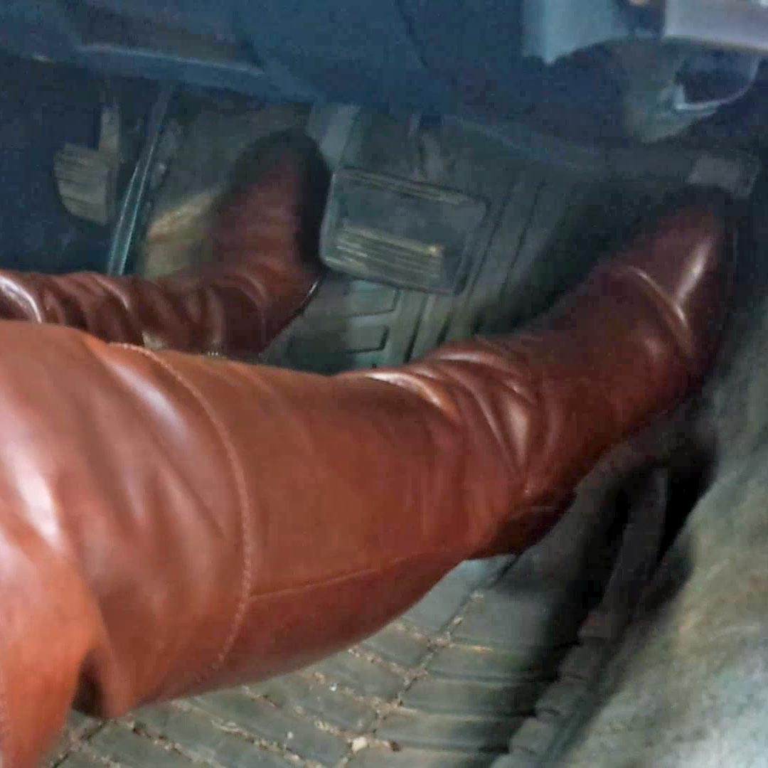 Scarlet’s Car Won’t Start in Frye Brown OTK Flat Boots