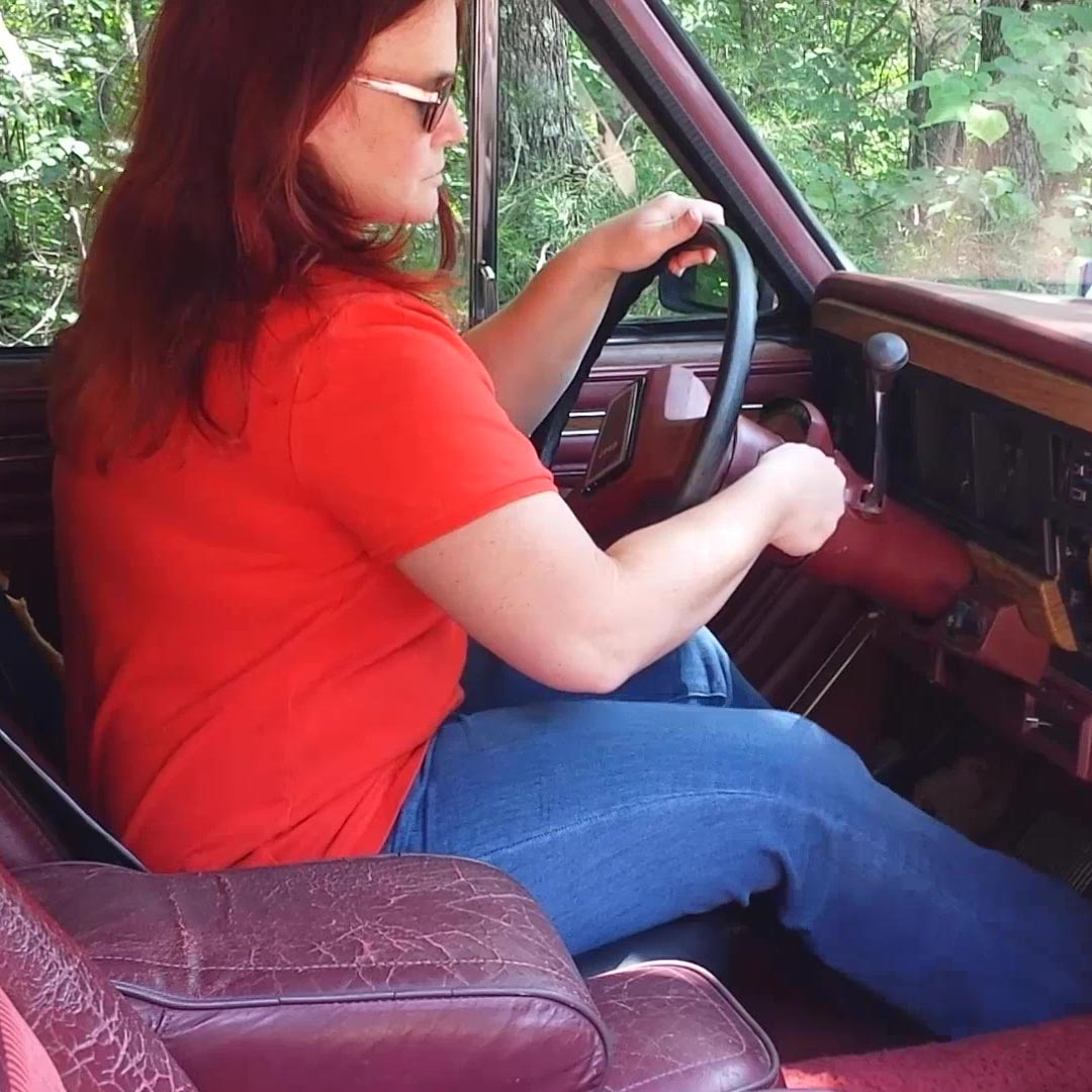 Scarlet Can’t Start the Jeep w/Bad Fuel Pump in Tan Dan Post Boots